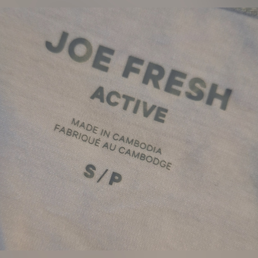 Joe Fresh tshirt size S .... NWOT - Picture 4 of 5